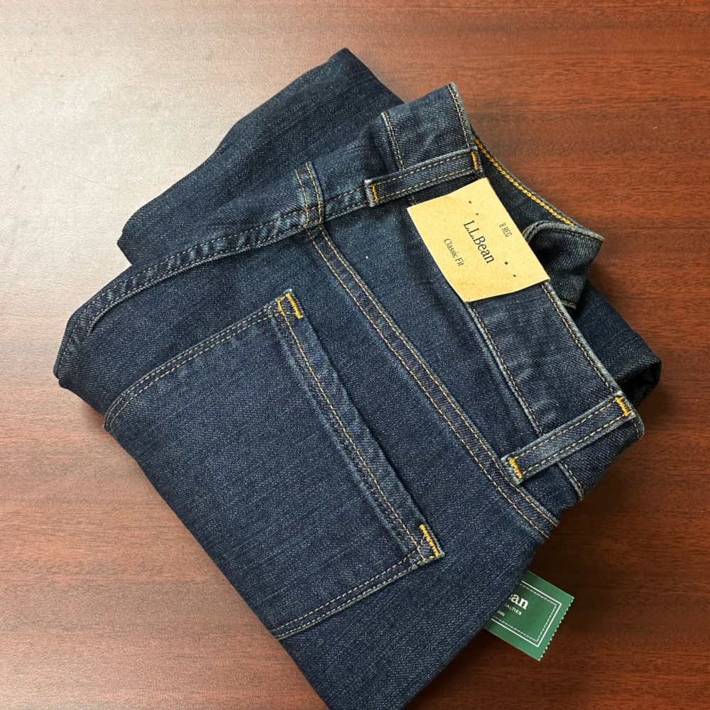 L.L. Bean True Shape Classic Fit Jeans Womens Size 8‎ Regular Straight N…